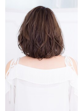 マユリ 相模大野(Mayuri) ウェーブボブ