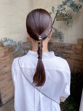 シー 岡崎(,SHE) 大人ガーリー/チョコレート/モード/プリカール/岡崎/東岡崎