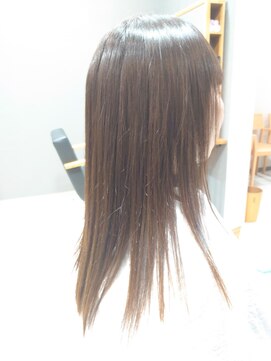 ルシードスタイル アウラ 松戸市五香(LUCIDO STYLE Aura) 美髪艶髪 いつでもさわりたくなる髪へ 【トリートメント】