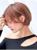 斜めバング、小顔ショート、前髪パーマ