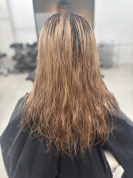 ヌードルバイコア(noodle by CoRe.gn) ハイダメージ対応ツヤストレート髪質改善縮毛矯正