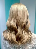 エターナルバイマティーナ(Eternal by MATINA)&nbsp;【ホワイトブロンド/フェミニンロング】池袋美容室