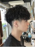 原宿緩めツイストスパイラルパーマメンズカットラウンドマッシュ