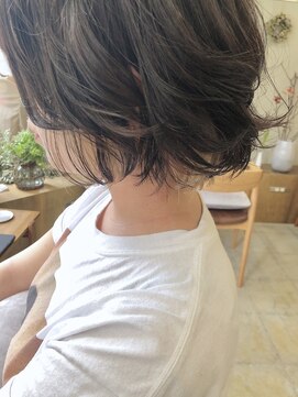 マロウ(mallow) 《花屋併設》インナーホワイトベージュ@20代30代40代@カラー