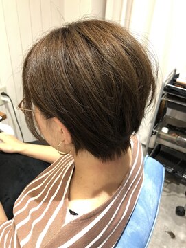 アオイロ(aoiro) ショートボブ×モカブラウン