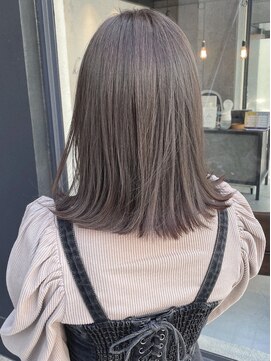 ブラウン(Brown) グレージュ 外ハネミディアム / アディクシーカラー