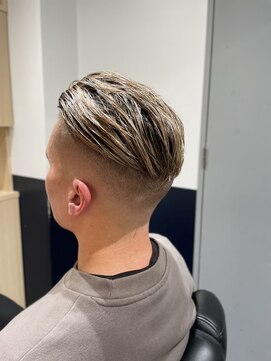 リバティシェアバーバー 銀座(LIBERTY SHARE BARBER) スキンフェード〈銀座〉理容室