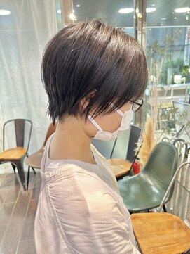 ヘアーアンドメイク ビス(HAIR&MAKE bis) ばっさり☆大人ショート☆ももこ