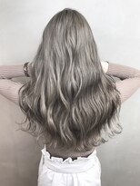 アンダーバーホワイト 泉佐野店(_WHITE)&nbsp;☆ ハイライトカラー　ケアブリーチ　ダブルカラー　イルミナ