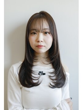 ハイフン(hyphen) 小顔レイヤーカット☆韓国ヘア☆透明感グレージュカラー