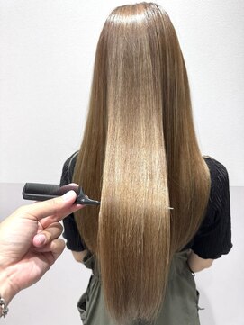 サロウィン 新潟万代店(SALOWIN) ★美髪イメチェン艶髪モテ髪愛され髪質改善ストレート