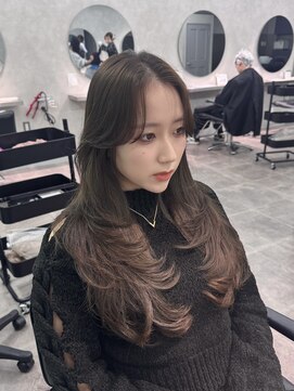 ジーニー 千葉(GENiE) ザクザクレイヤーカット/韓国ヘア/グレージュ【佐藤詩門】