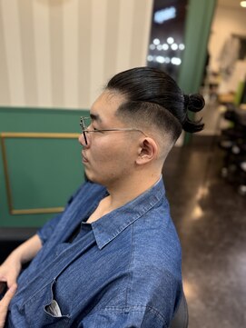 アグ ヘアー ハーティ 富士宮小泉店(Agu hair Hearty) 【Agu.関瑞樹】フェード×マンバンスタイル