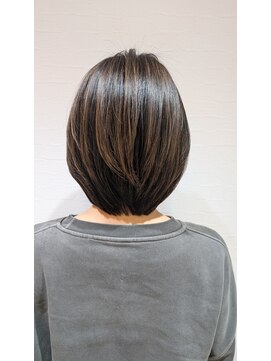 ルカルム(Le Calme) ハイライトボブ