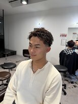 カルロイースタイル(CARLO e-style)&nbsp;カキアゲパーマツーブロックフェードアップバング