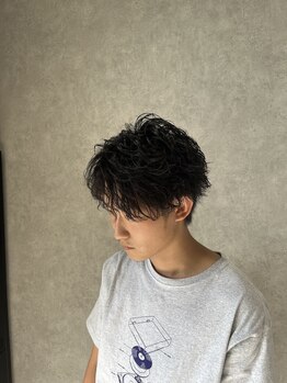 プラチナ(platinum)の写真/メンズパーマで朝の準備が楽に!スタイリングが苦手な人を簡単に変身させるサロン☆