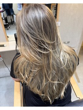 ヘアーポケット リタ(HAIR POCKET ritta) レイヤーカット×バレイヤージュ〈城下〉ワンホンレイヤー