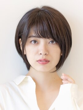 シータ(sheta) 【sheta／ AI】ひし形シルエット黒髪耳かけショートボブ