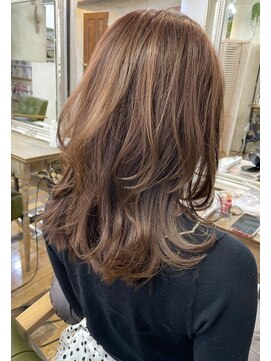 アリスバイアフロート 自由が丘(ALICe by AFLOAT) ウルフカット