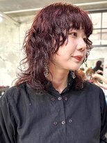 ナループロアオハナ(Nalu pu loa ohana) 赤髪/暖色カラー/ウルフパーマ/ブリーチ無しカラー/ブリーチ無し