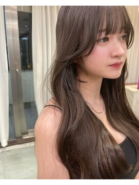 リリー(Lilley) 韓国ヘア×顔まわりカット×前髪カット