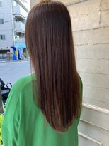 アミュレ(Amule)&nbsp;暗めで透明感のあるオリーブグレージュ透ける髪色イルミナカラー