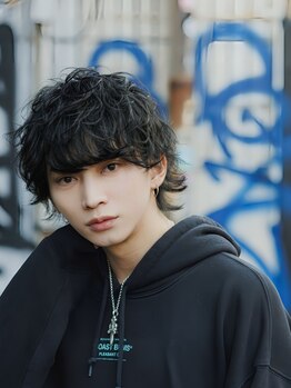 コア 新宿(CORE)の写真/髪のダメージを最小限に抑えた施術で、毛先まで潤いたっぷりのパーマスタイルを実現![新宿駅近/深夜営業有]