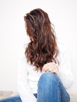 ティキバイトーク 西宮北口(T'iki by TAL'KE) T'iki/西宮北口/ハイライト/レイヤーカット/白髪ぼかし/韓国_2