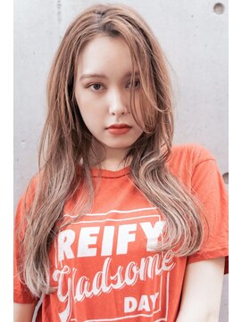 エイチ(H eitf) H【eitf】　原宿　表参道