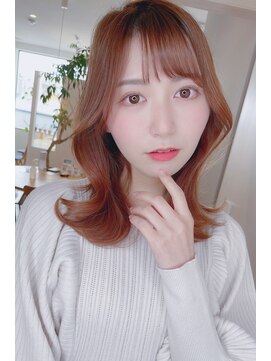 ロジ イン トゥバレー(LOWG in TOWVALLEY) 春の暖色ナチュラルくびれ外ハネ