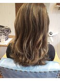 20代30代◎シアグレージュゆるふわ抜け感セミディ☆