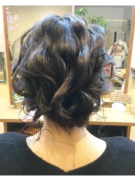 キキ 美容室(KIKI) ヘアアレンジ★