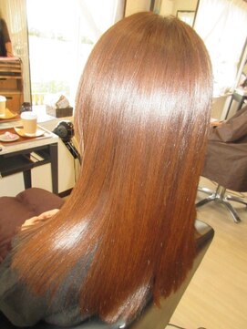 コアフィールフィス(COIFFURE fils) 【M3D見附今町】艶髪ストレート