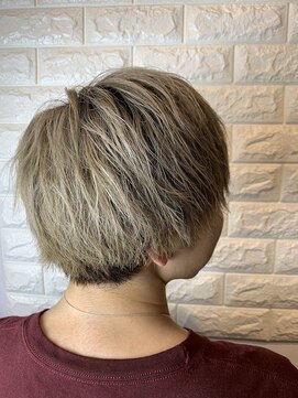 リー 甲子園(Lee) 韓国風マッシュ×ハイトーンベージュ☆