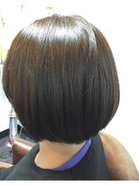 カミケン 方木田店(kamiken.)&nbsp;顎ラインミニボブ美髪さらツヤまとまる大人【カミケン方木田店】