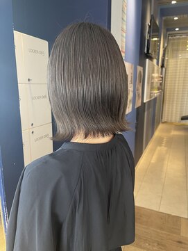 コワファースト 大分(COIFF1RST) 切りっぱなしナチュラルボブ