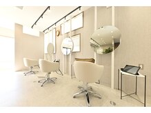 アグ ヘアー ロウ 境町店(Agu hair row)