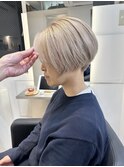 ベリーショート大人ショート刈り上げツーブロックブリーチ40代