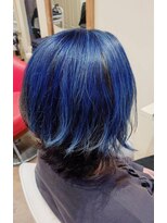 ランプヘアー(LAMP HAIR)&nbsp;大人可愛い外ハネボブ透明感ブルーカラーツートンスタイル