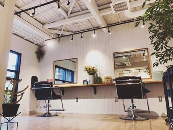 アミリ 代官山(AmiLi)の写真/都会にいながらもゆっくりと寛げる一軒家のプライベートサロン。おしゃれなcafeにいる様な落ち着ける空間…
