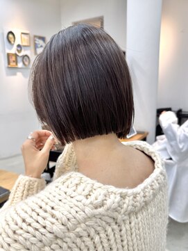 ミィ 表参道(mee.) 似合わせカット ボブヘア 縮毛矯正 ミニボブ 切りっぱなしボブ
