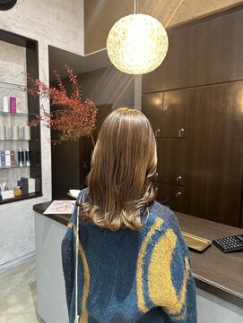 ベージュ/ブリーチなしWカラー/ハイトーン