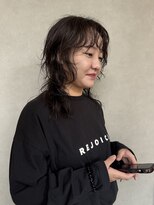 ティピ(tipi) ラフなカールレイヤースタイル