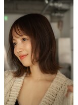 ロウ 銀座(RAW)&nbsp;ボブ　レイヤー　ワンカール　切りっぱなし　銀座　ベージュ