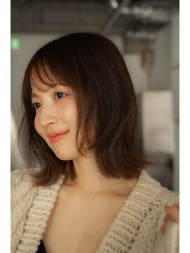 ロウ 銀座(RAW) ボブ　レイヤー　ワンカール　切りっぱなし　銀座　ベージュ