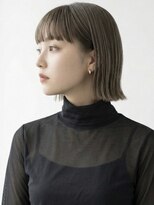 キビト(kibito)&nbsp;東新宿若松河田グレージュカラー短めバング広め前髪20代30代40代