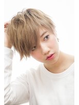 メルクマール(MERKMAL) エッジィショート。