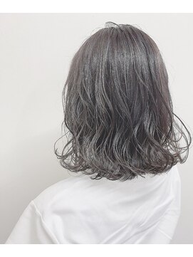 ガーランドウメダ(Garland umeda) ナチュラルミディアム