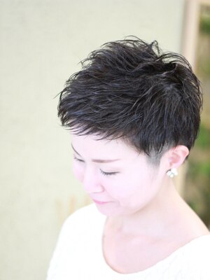 野田阪神◆頭皮環境を整えて根本的に白髪を減らす薬剤を導入。ヘアマニキュア取り扱い有り♪