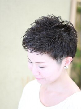 野田阪神◆頭皮環境を整えて根本的に白髪を減らす薬剤を導入。ヘアマニキュア取り扱い有り♪